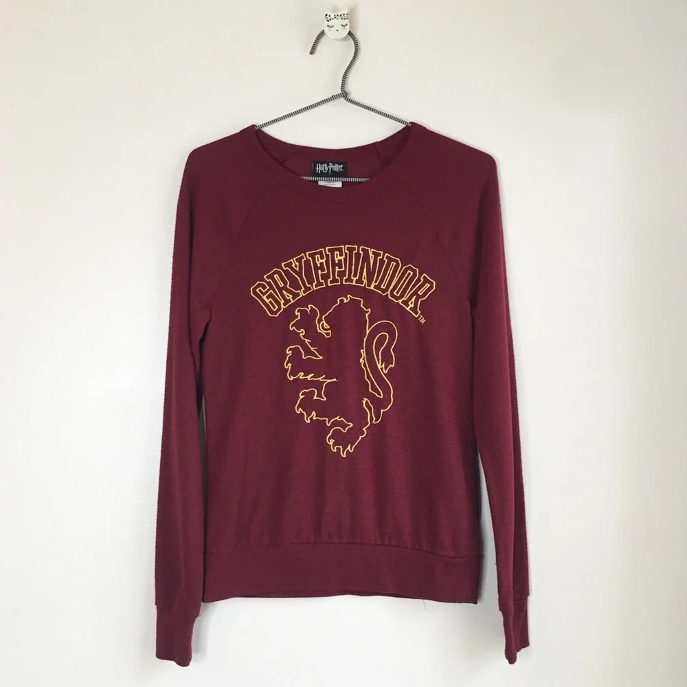 Harry Potter Gryffindor Sweater Burgundy Size Extra Small - Picture 1 of 8